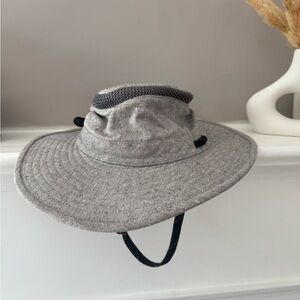 Tilley Canada  Bucket Hat gray TMH6 Sz 6 7/8 mashup hat cotton